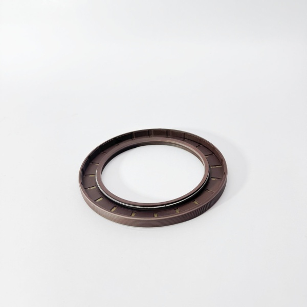 Сальник ступицы задней внутренний BAW 1065 YUEJIN 1080 FOTON 5059 DFA 1062 FAW 1051 1083 (95х130х10)