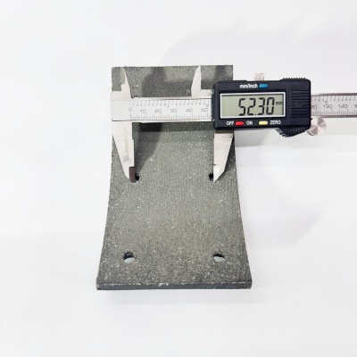 Накладка тормозная (шир.85мм, меж.отв.52мм)