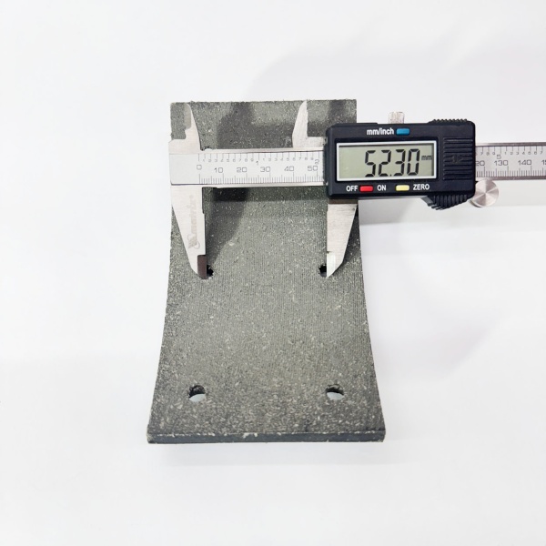 Накладка тормозная (шир.85мм, меж.отв.52мм)