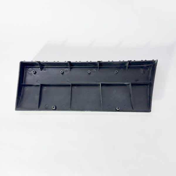 Накладка подножки правая FOTON 1069 Е2 (белый) (1B20084500008)