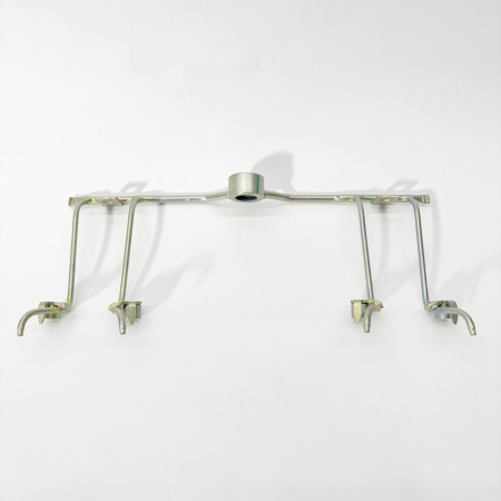 Трубка маслоподводящая форсунки охлаждения поршня FOTON 1049С (E049302000107)